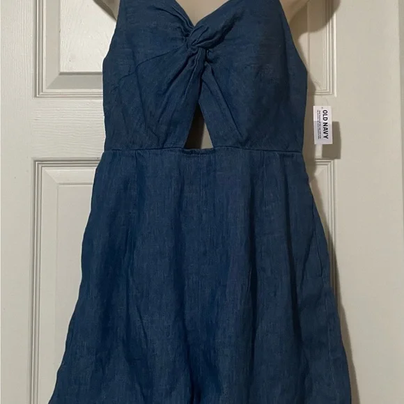 Old Navy Twist-Front Cami Romper- M - Picture 4 of 5